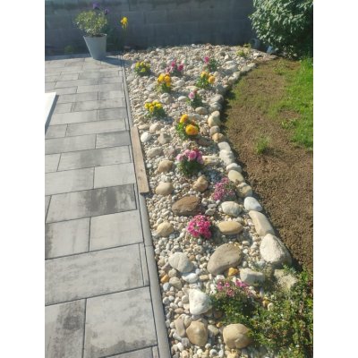 kamenivo okrasné (kačírek) frakce 22/63 mm - Kačírek mix 2.jpg