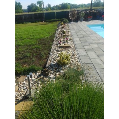 kamenivo okrasné (kačírek) frakce 22/63 mm - Kačírek mix.jpg